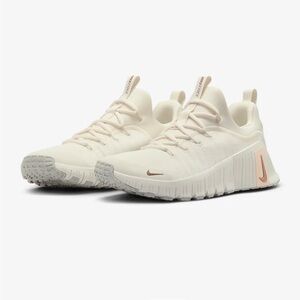 NWT Nike Free Metcon 6 - Cream, women’s 9
